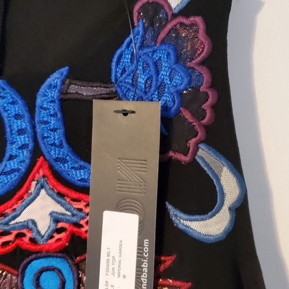 SACHIN & Babi Embroidery top SZ M - Picture 7 of 7